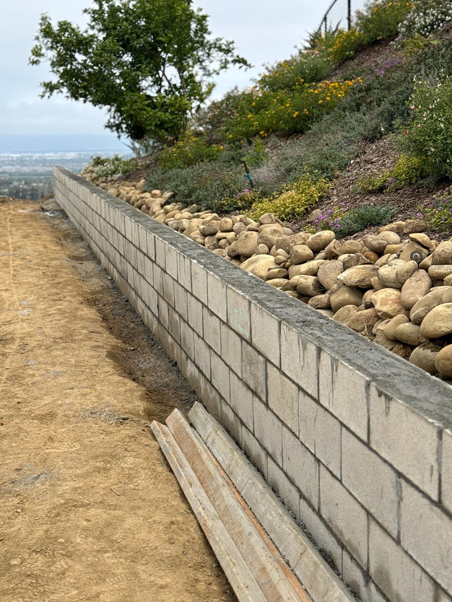 Sustainable Retaining Wall for Natural Beauty image